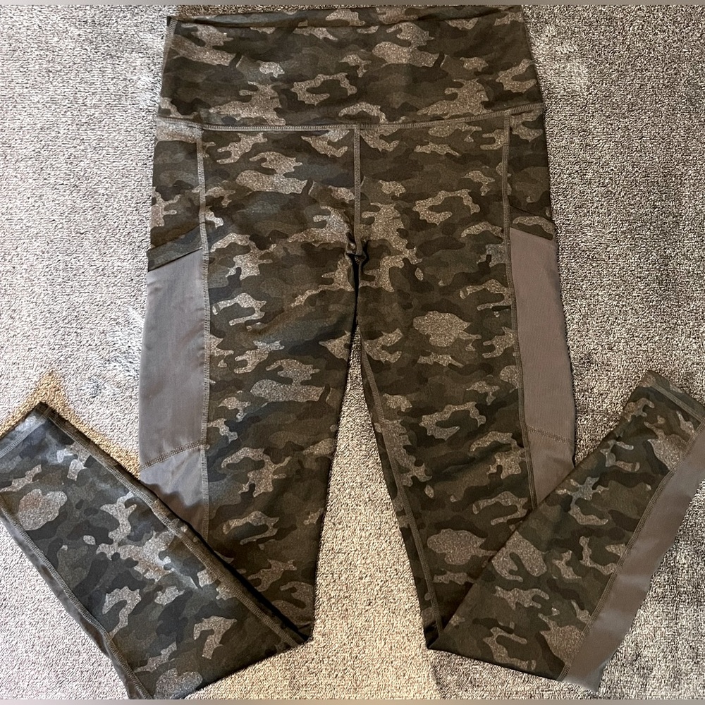 Fabletics PowerHold Size M